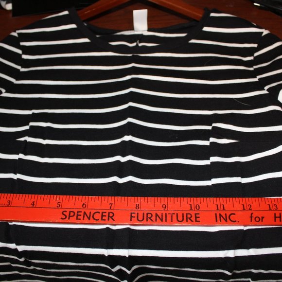 BLACK & WHITE STRIPED T-SHIRT DRESS - OLDNAVY SIZE SMALL - Picture 7 of 7